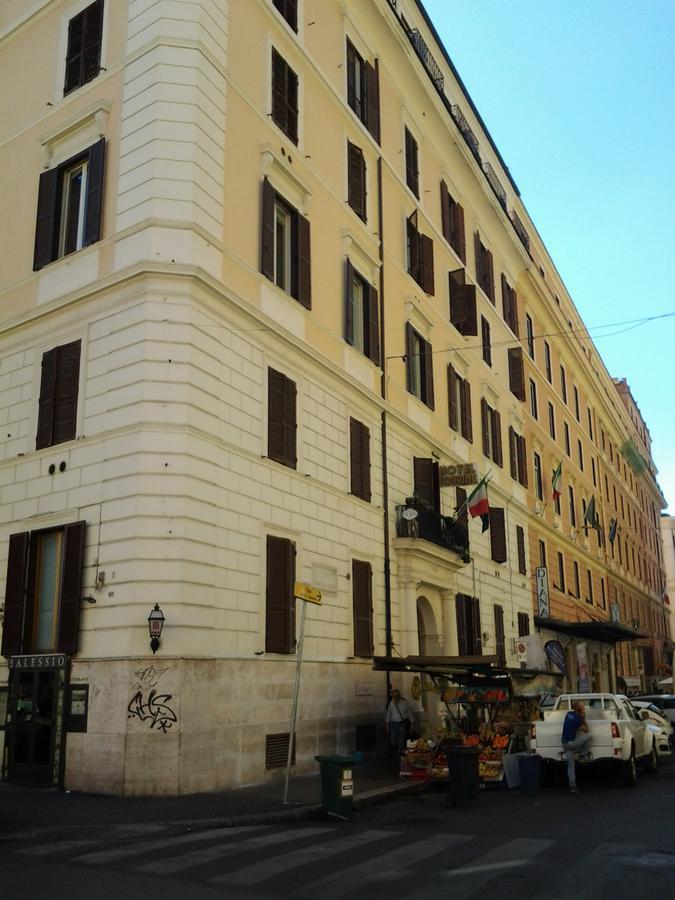 Hotel Touring Roma Dış mekan fotoğraf